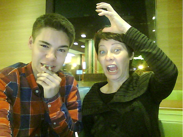 hi mom