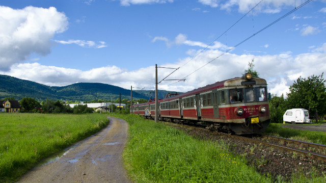 EN57-954