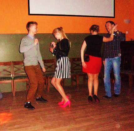 Let's twist again !