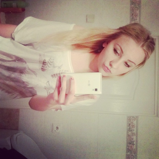 hsjsjjchcn