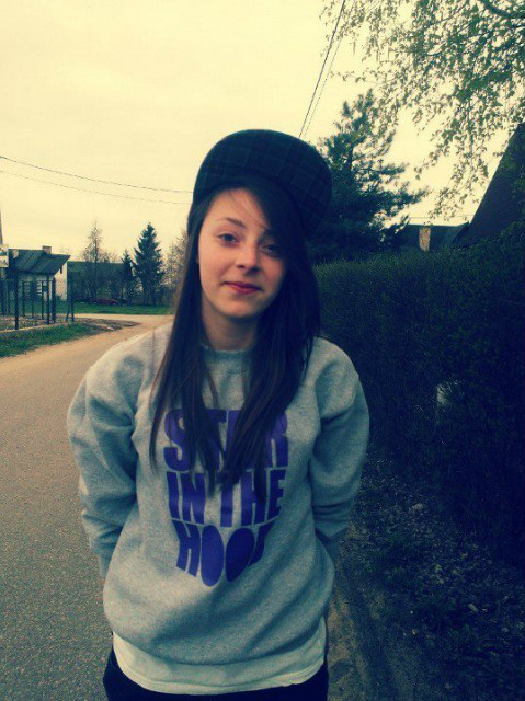 HELLO ! :)