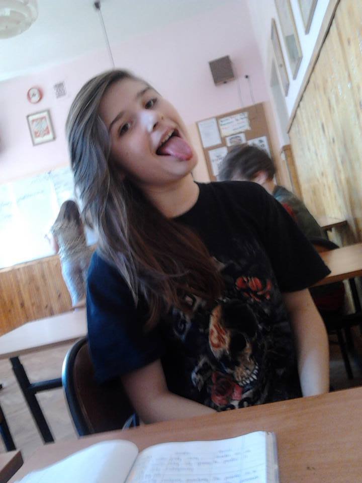 No ;** Guns'N Roses ;**