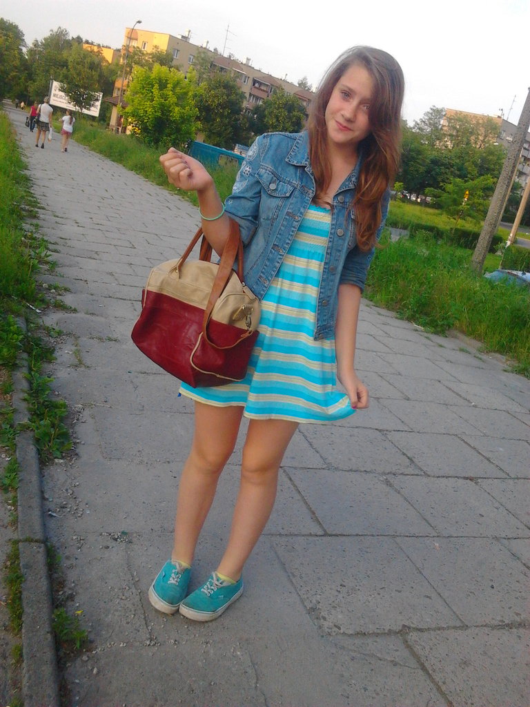 Tum tum :***