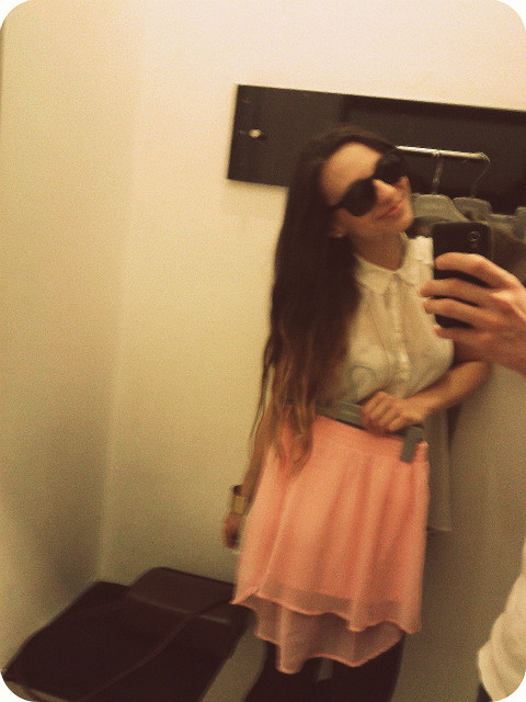 pink skirt