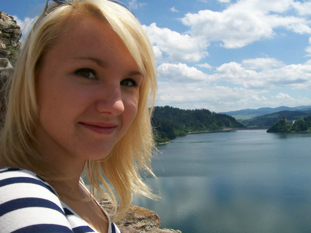 szara nieobecnosc
