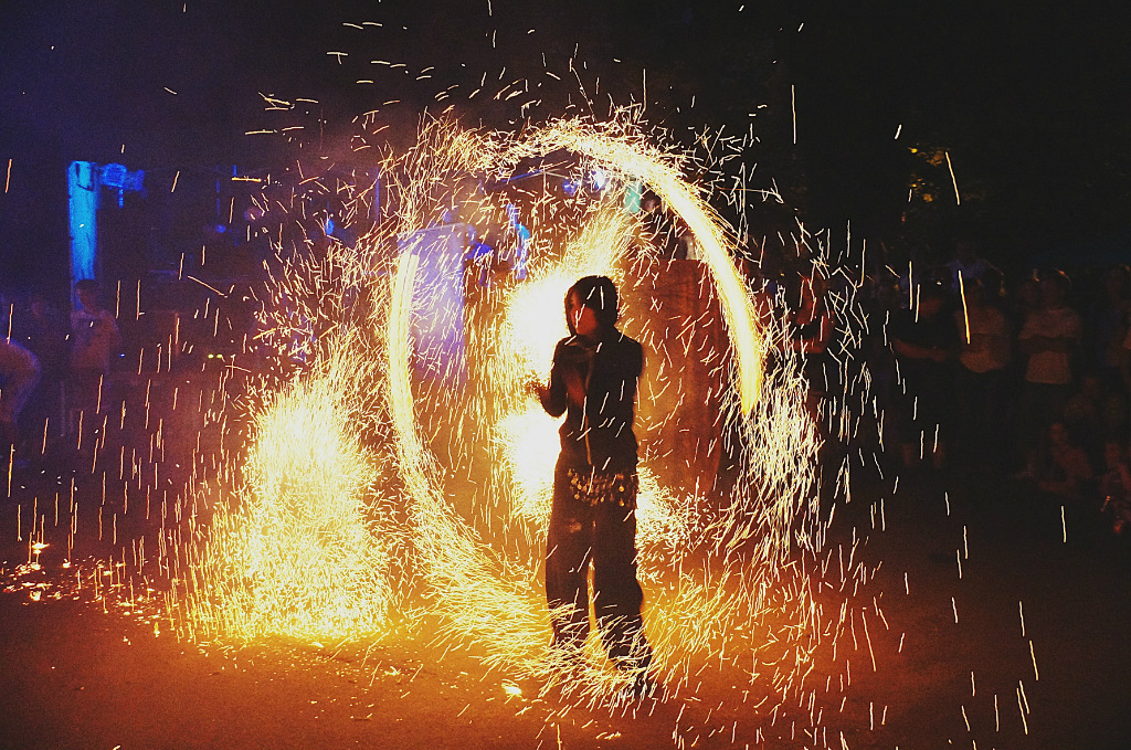 girls in fire