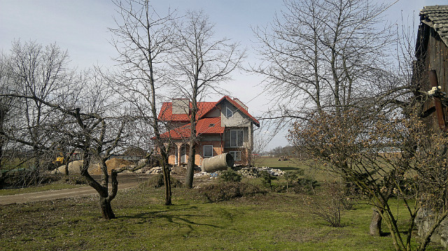 przez chwil