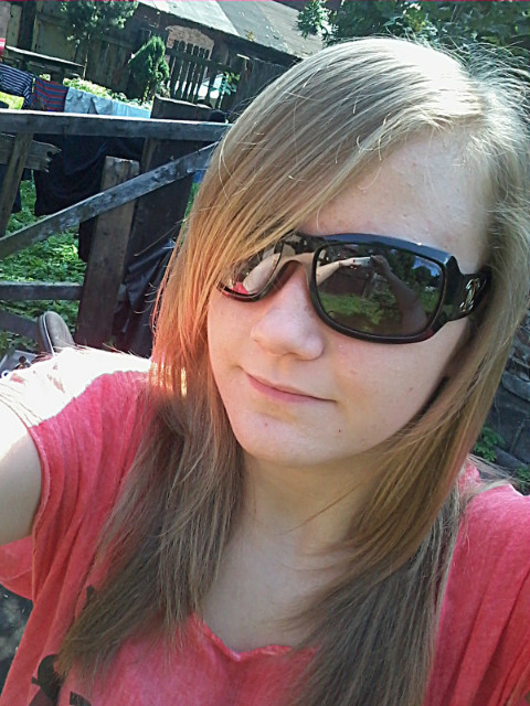 hehs ; d
