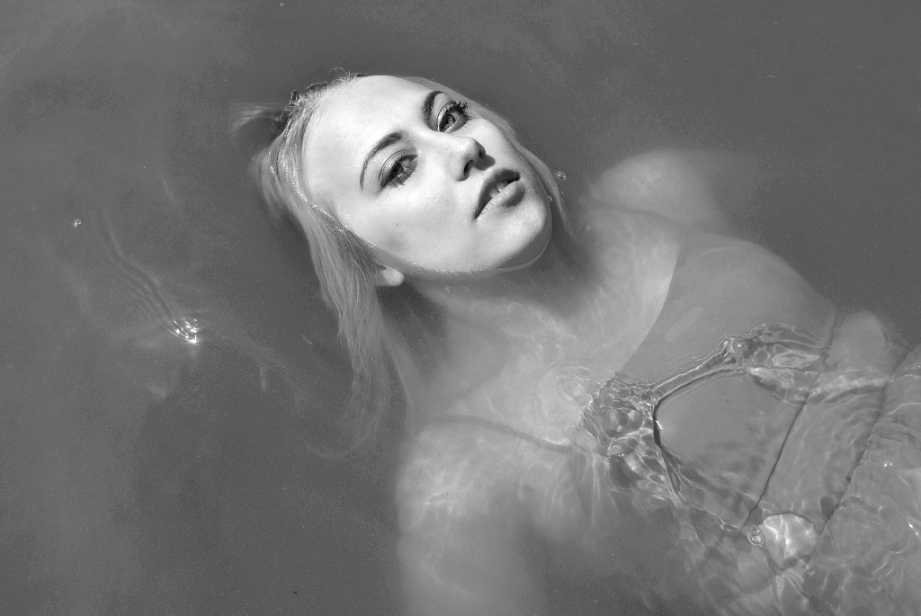 lay my head, under the water.