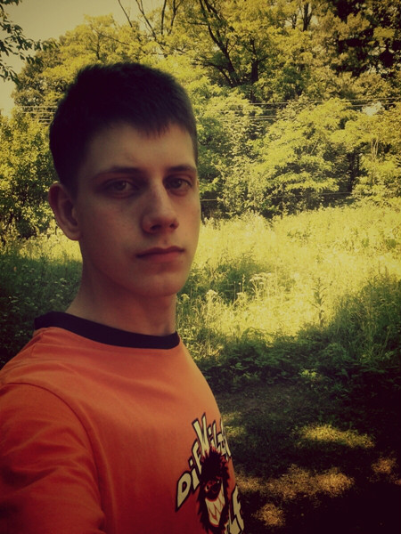 Silni ludzie stojcy nad wiatem