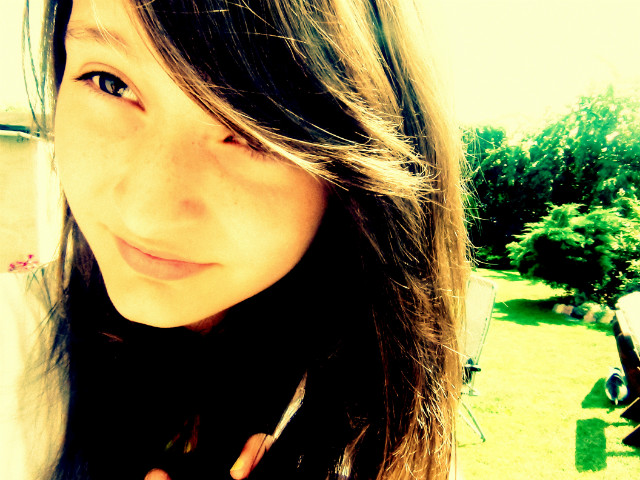 smaing :)