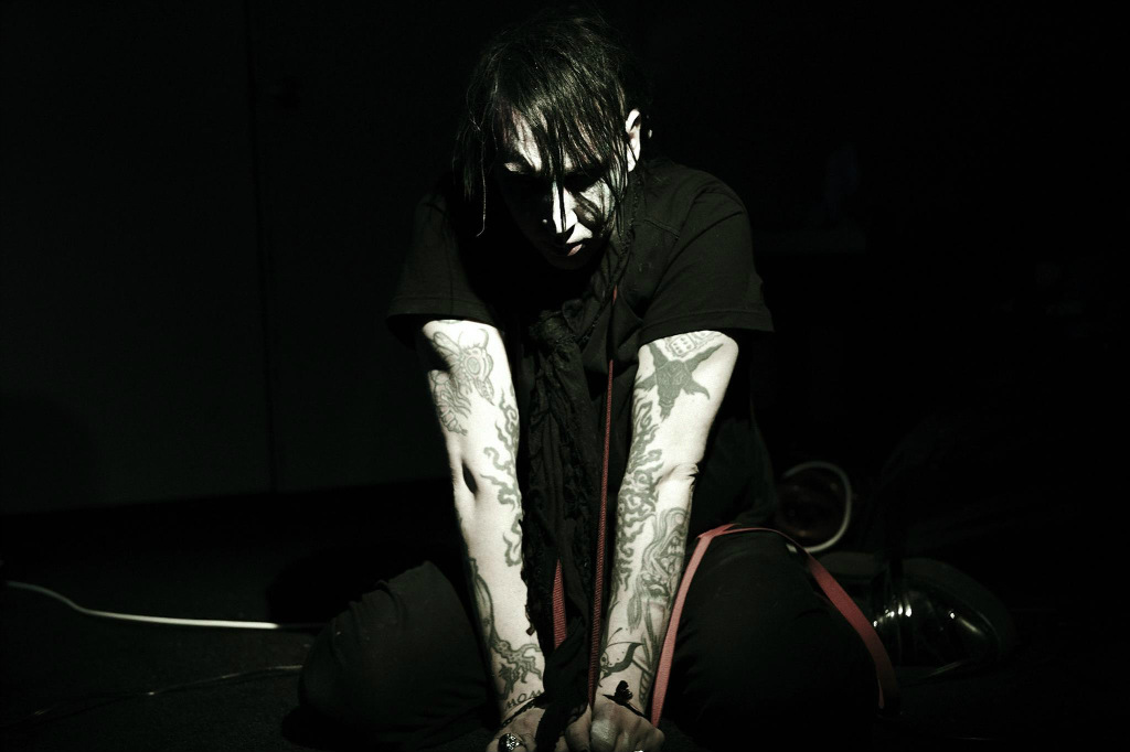 i see nothing in your eyes.