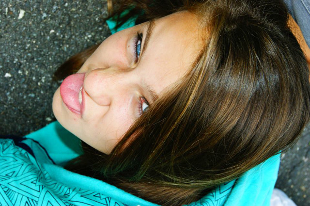 Maa , durna , wredna .