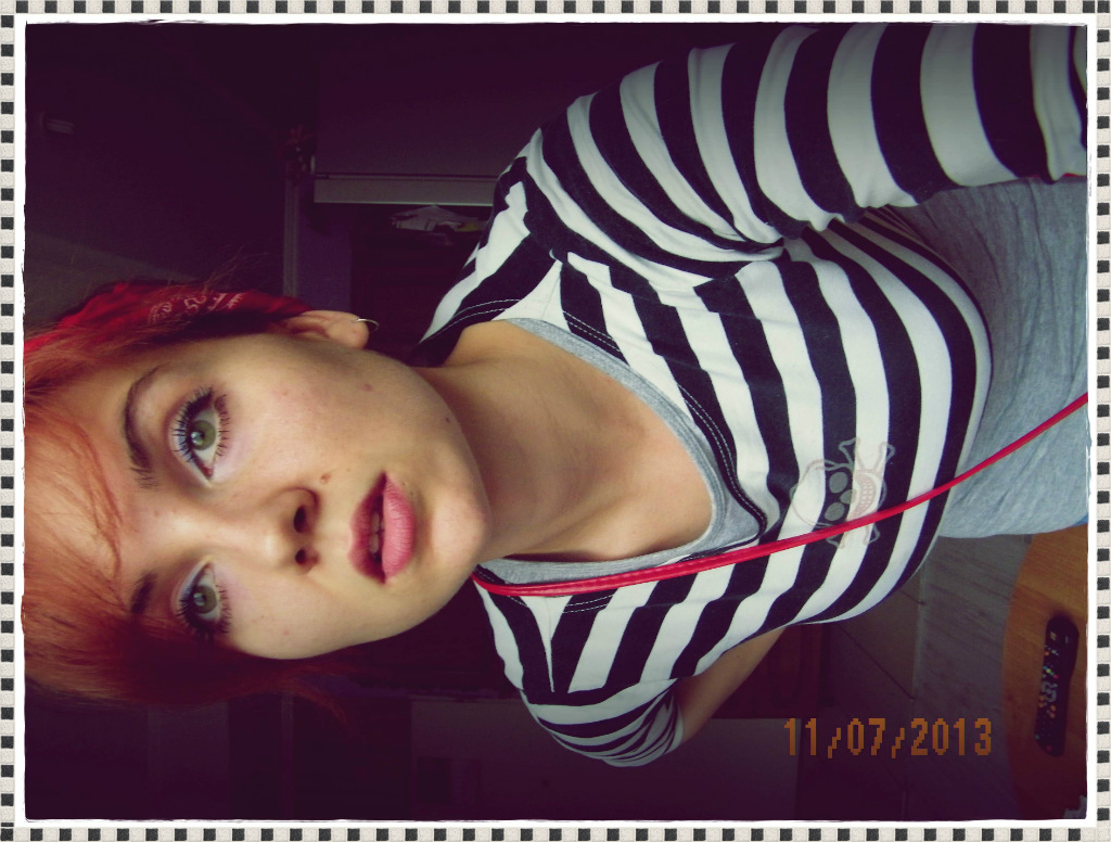 V!cky.Vamp!re.Is.A.Porcelan.Doll