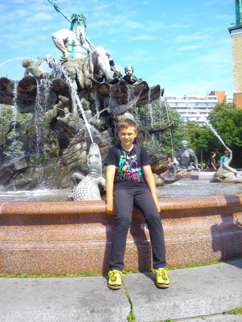 Berlin ;> 