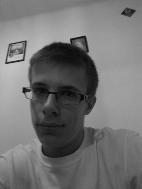 Brzydko ;3