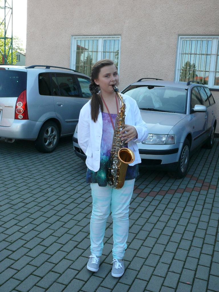 Z saksofonem przez wiat. 