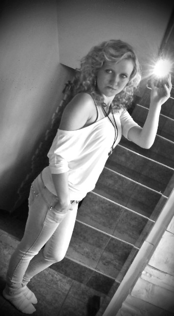 stareee.