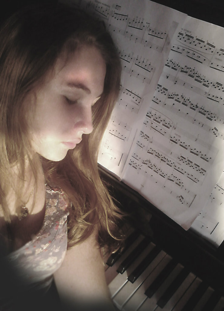 . Piano .