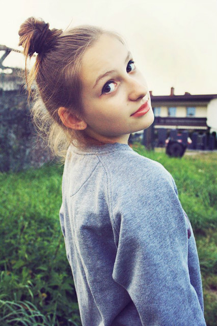 mejk ap.