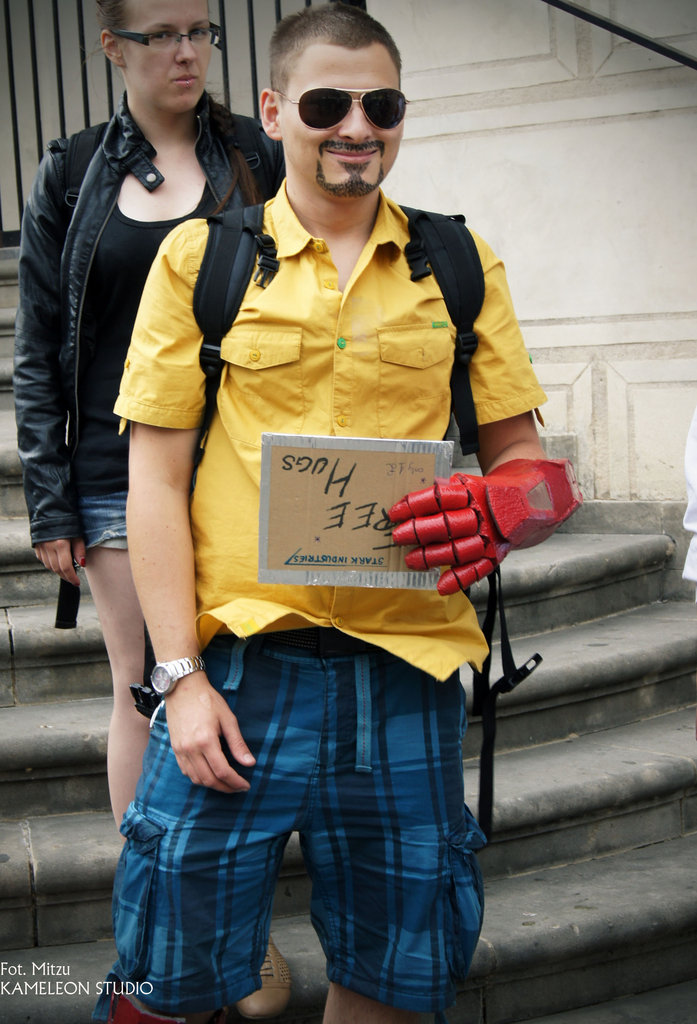 Free Hugs