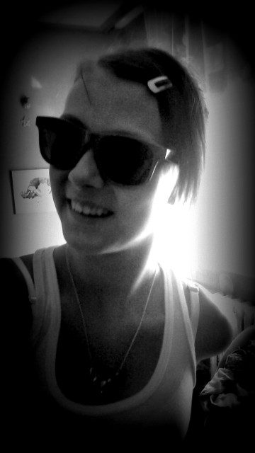 wiat Jest Peen Kolorw < 33
