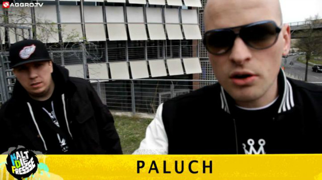 halt die fresse [zamknij mord]