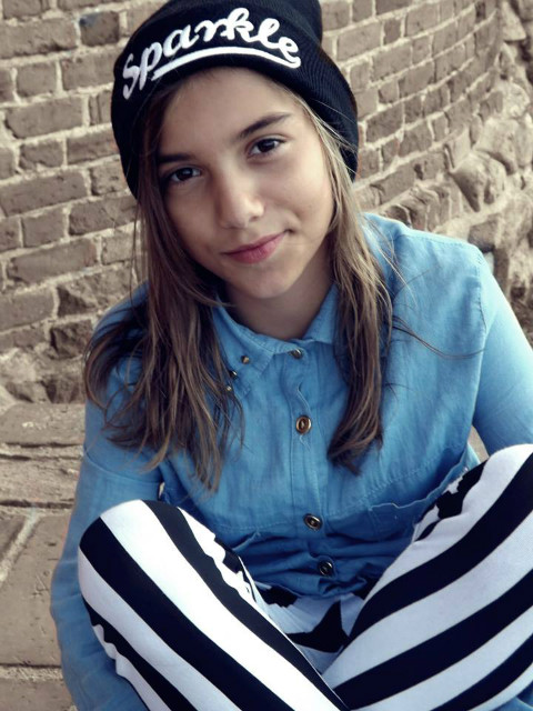 ALONE :C