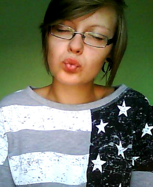 Kiss.