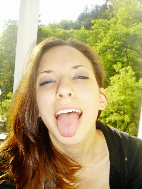 :P 