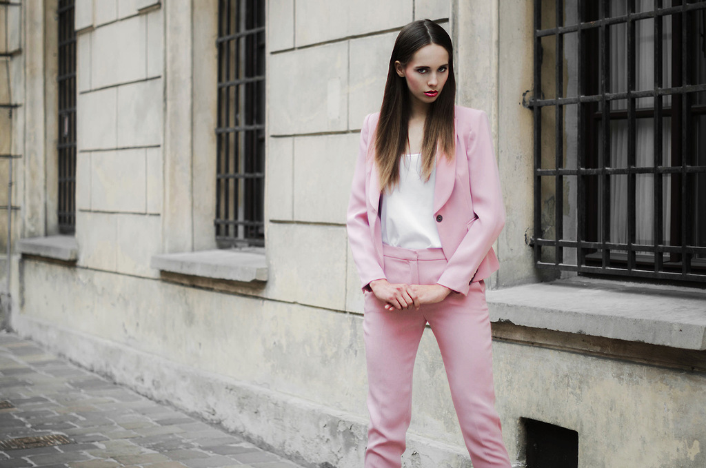 Fille Minimaliste