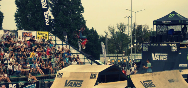 backflip BG2013