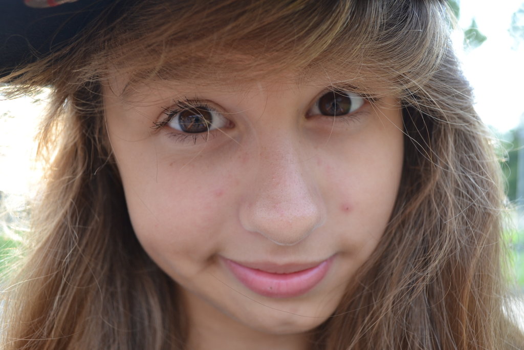 CZEE ;33 XD