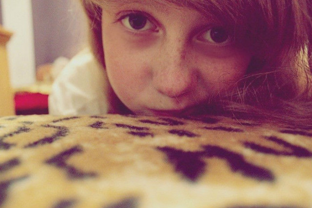 stare. 