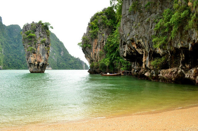 James Bond Island 