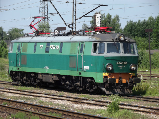ET22-881