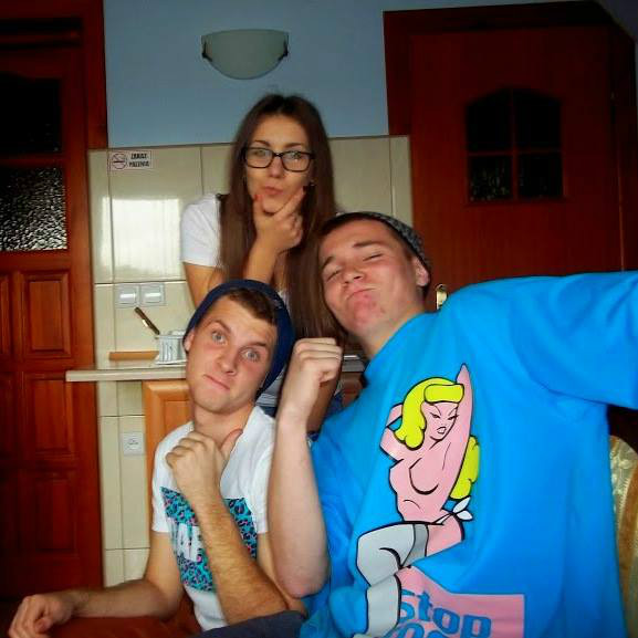 NIEDZIELA CHUJ W DUPE AL