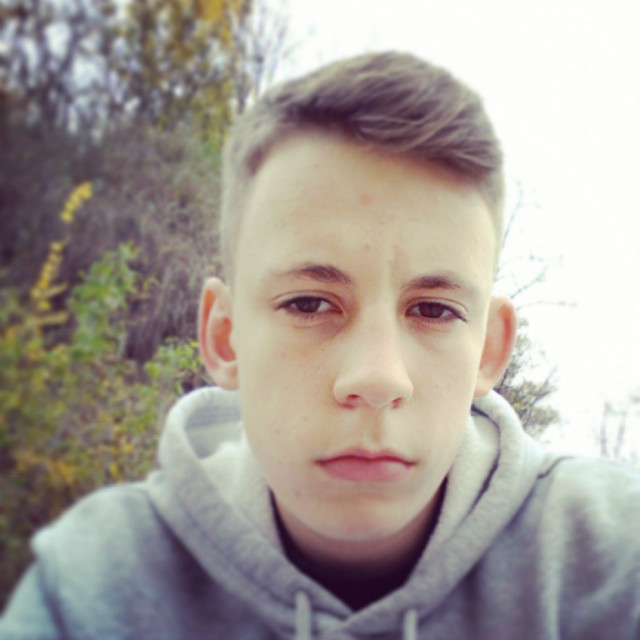 Eeh ;c