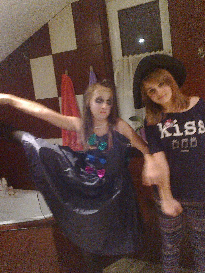 Takie tam z imprezy o Pati ;***