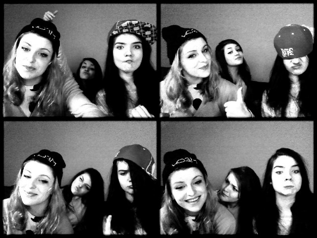 413. // dziewuszki :*