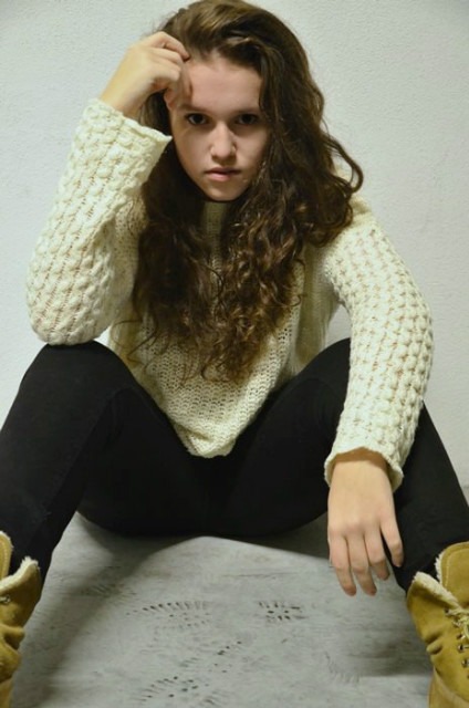 Monia 