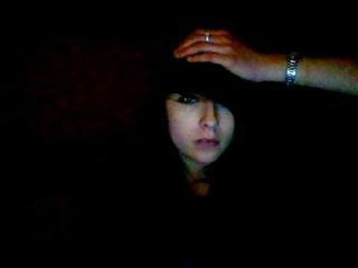 emo ;c