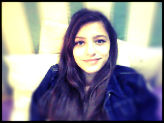 Umiech >.