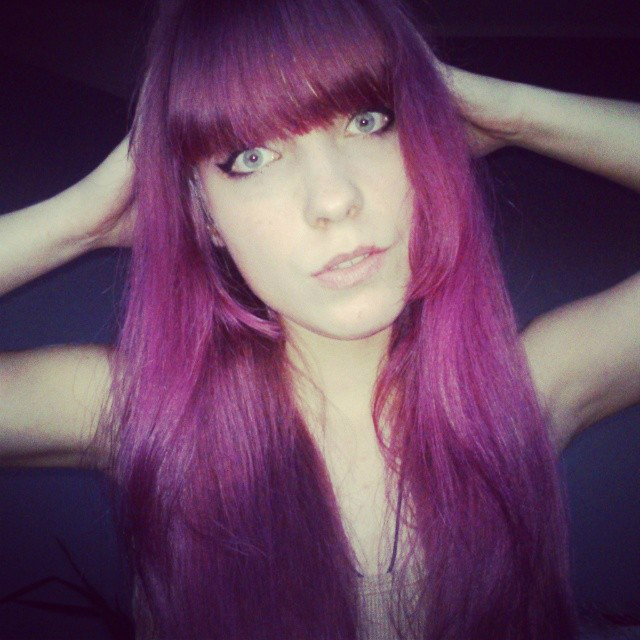 Stare.