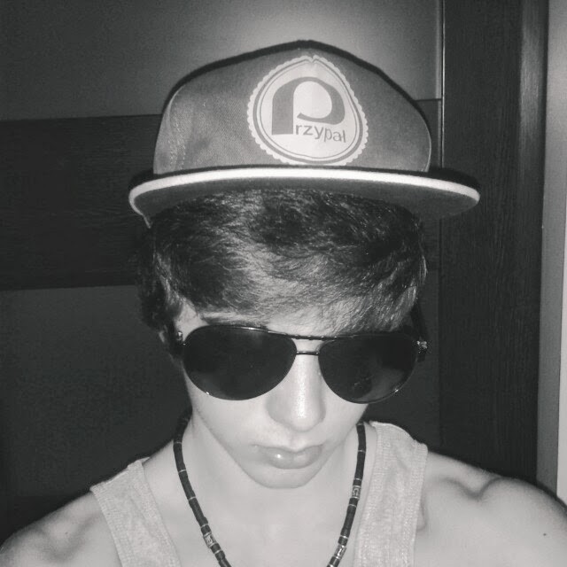 se ja w okularkach :*