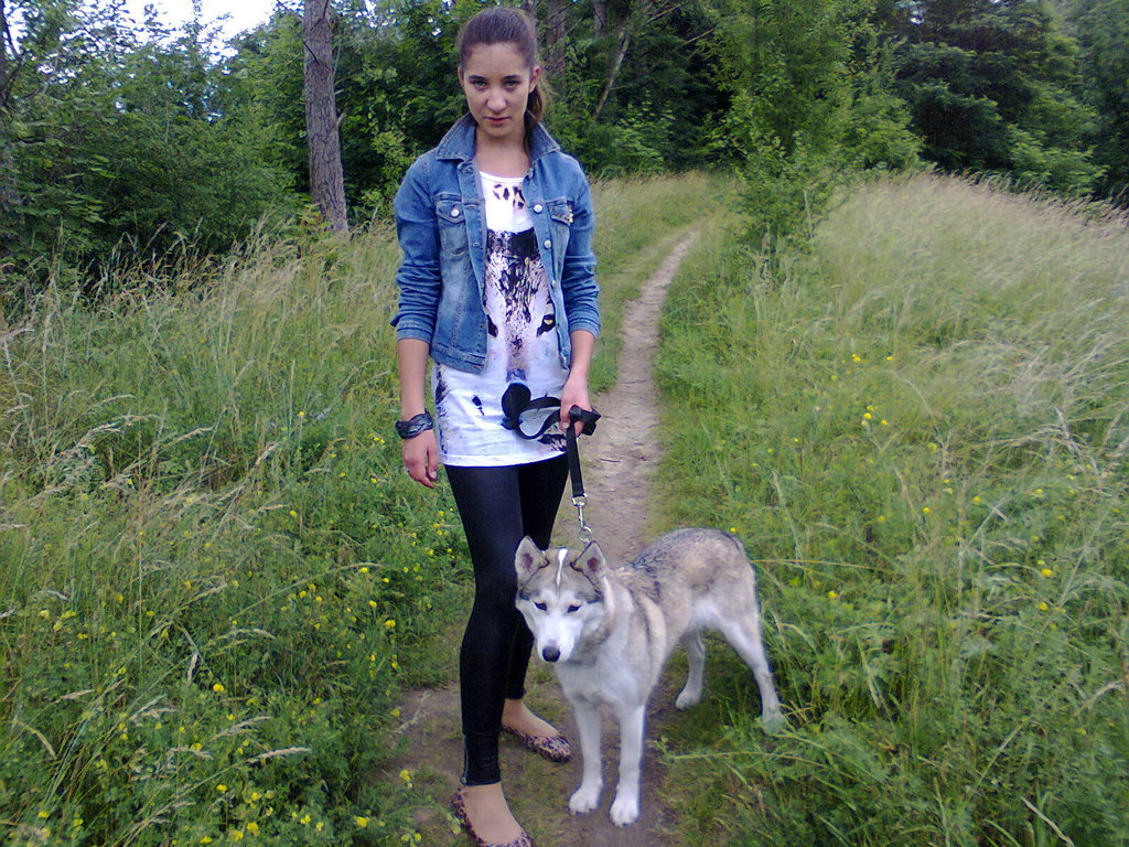 Spacerek z wilczkiem! :D Heh:**