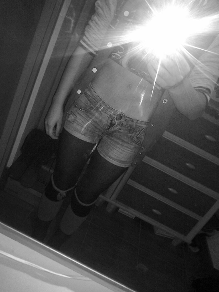 Taki mj brzuszek ;** 