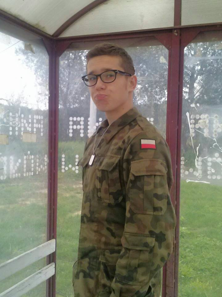 Jest misi