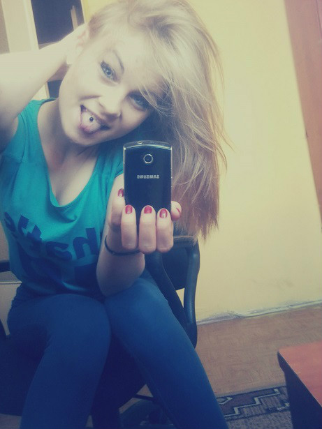a beeeb