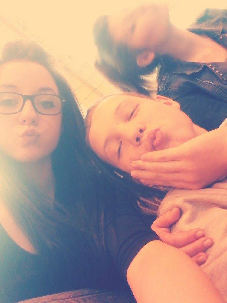 troszk tsknimy :) 